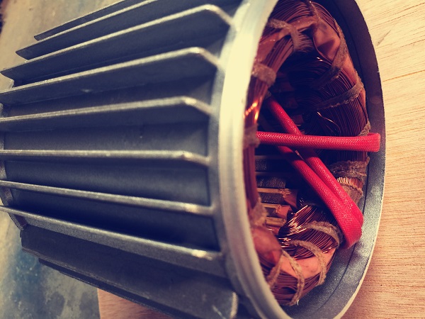 小型攪拌機電機內部 小型攪拌機電機內部