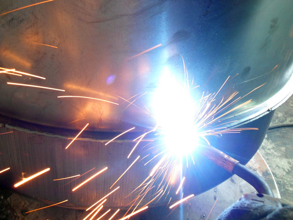 小型攪拌機外部焊接技術,保證無縫焊接--河北東圣吊索具制造有限公司--小型攪拌機|石材夾具|液壓堆高車|手動叉車 小型攪拌機外部焊接技術,保證無縫焊接--河北東圣吊索具制造有限公司--小型攪拌機|石材夾具|液壓堆高車|手動叉車