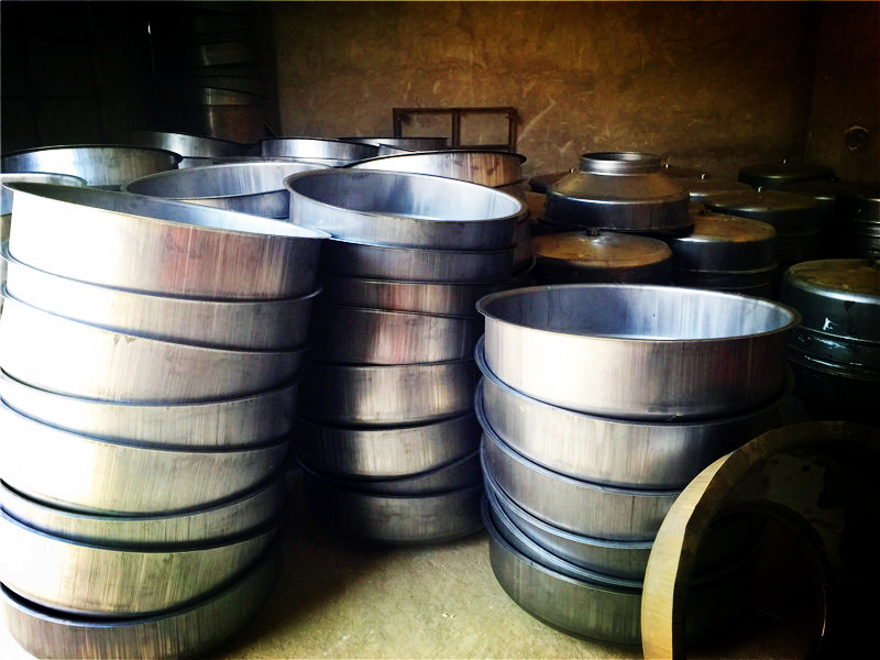 整潔有序車間體現小型攪拌機廠家生產車間規范秩序--河北東圣吊索具制造有限公司--小型攪拌機|石材夾具|液壓堆高車|手動叉車 整潔有序車間體現小型攪拌機廠家生產車間規范秩序--河北東圣吊索具制造有限公司--小型攪拌機|石材夾具|液壓堆高車|手動叉車