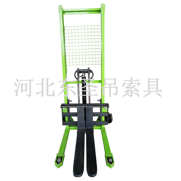 手動液壓堆高車維修主要部位細節展示--河北東圣吊索具制造有限公司--小型攪拌機|石材夾具|液壓堆高車|手動叉車