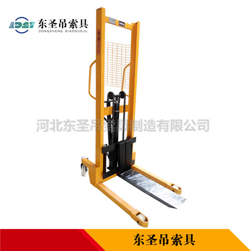 手動(dòng)液壓式堆高車(chē)產(chǎn)品整機(jī)展示