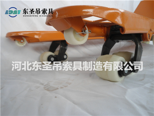 手動叉車貨叉提升后離地距離--河北東圣吊索具制造有限公司--手動叉車|液壓堆高車|石材夾具|小型攪拌機